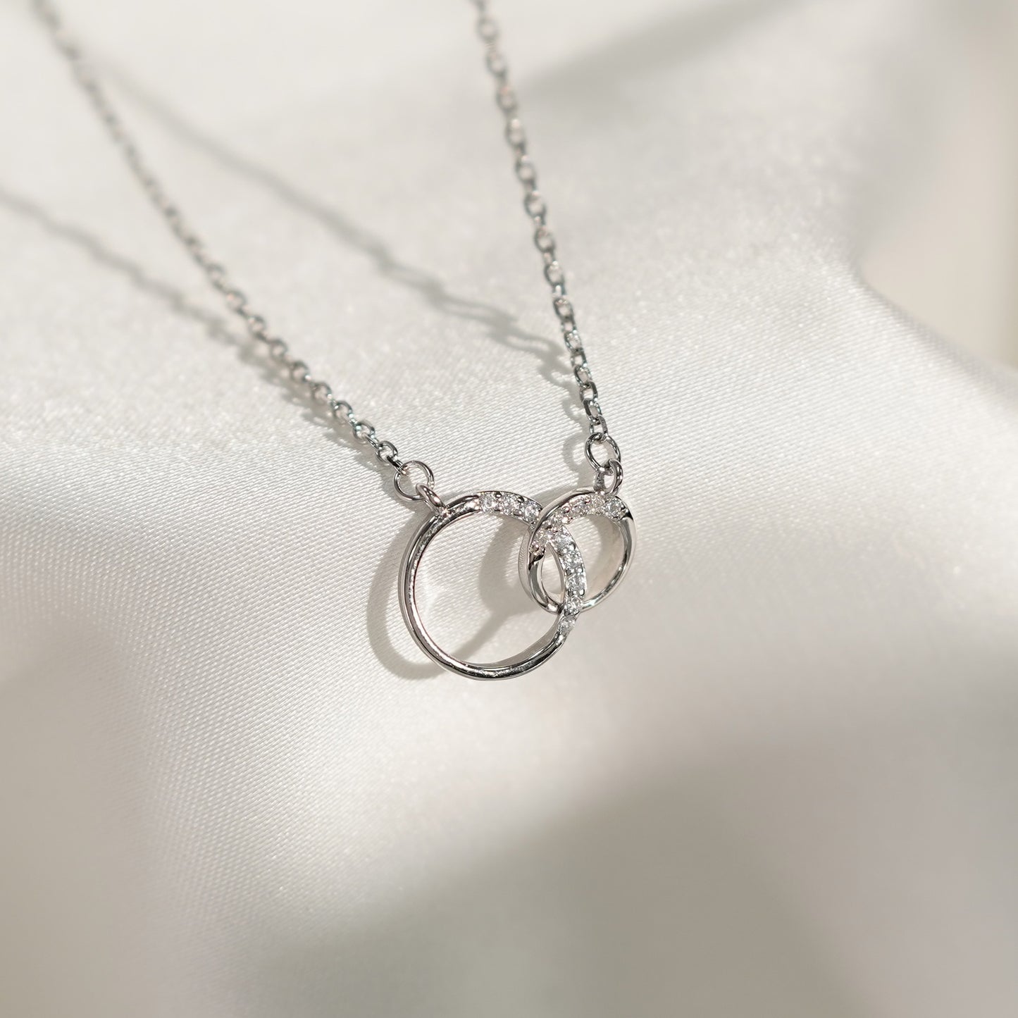 S925 Sterling Silver Niche Design Circle Necklace